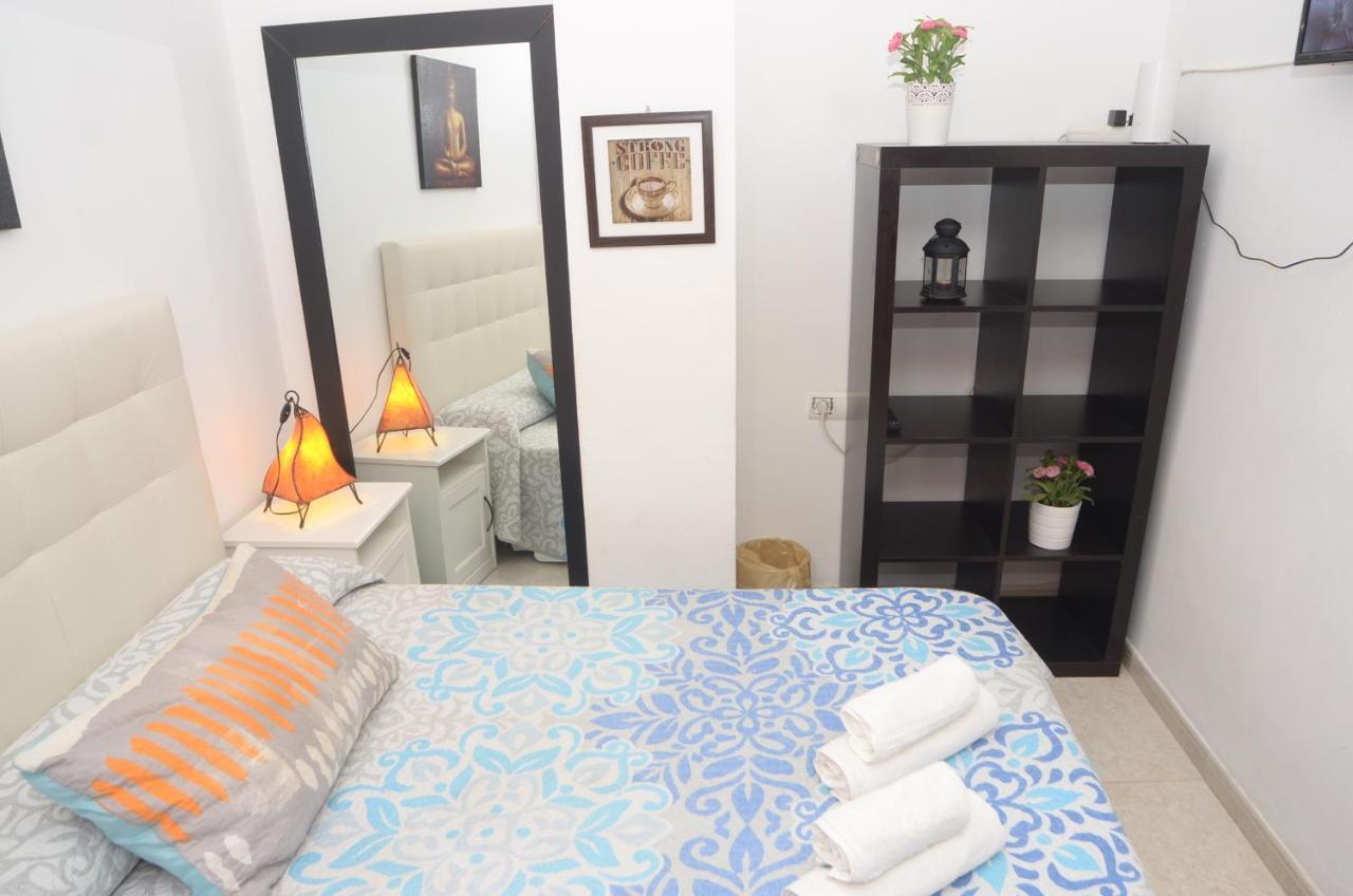Habitacion Malaga Centro Екстериор снимка